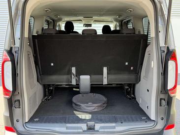 Volkswagen Caravelle Van E-Caravelle — photo 8