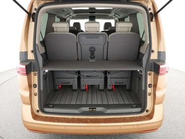 Volkswagen Multivan Van 2.0 TDI — photo 3