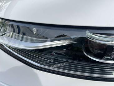 Volkswagen Multivan Van 2.0 TSI — photo 3