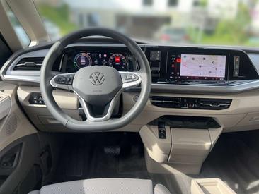 Volkswagen Multivan Van 2.0 TSI — photo 10