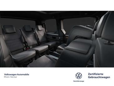 Volkswagen Multivan Van 2.0 TSI — photo 11
