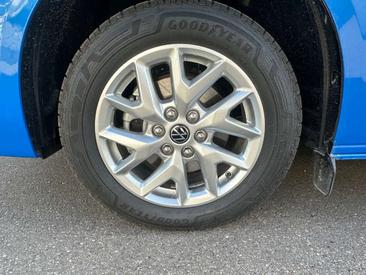 Volkswagen Caravelle Van E-Caravelle — photo 3