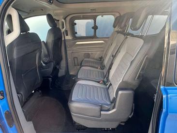 Volkswagen Caravelle Van E-Caravelle — photo 8