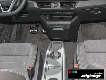 Volkswagen Multivan Van 2.0 TSI — photo 7