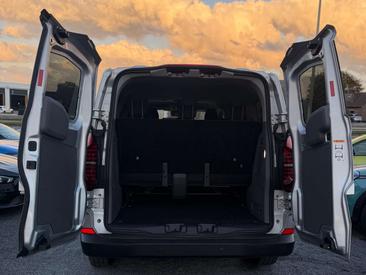 Volkswagen Caravelle Van 2.0 TDI 150 — photo 13