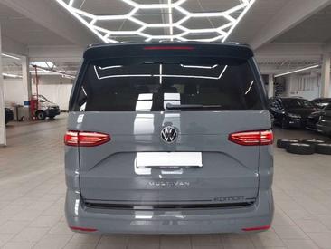 Volkswagen Multivan Van 2.0 TDI — photo 6
