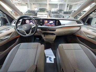 Volkswagen Multivan Van 2.0 TDI — photo 9