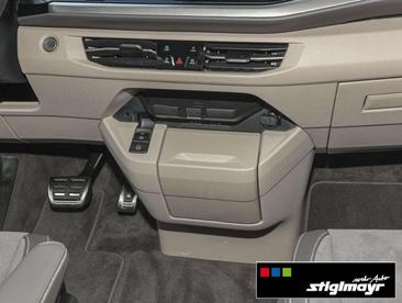 Volkswagen Multivan Van 2.0 TSI — photo 7