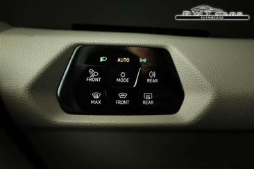 Volkswagen Multivan Van EHybrid — photo 7