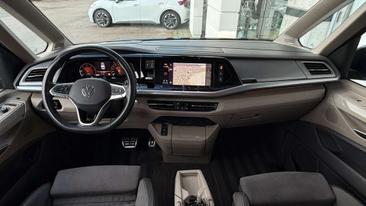 Volkswagen Multivan Van 2.0 TDI — photo 9