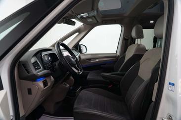 Volkswagen Multivan Van 2.0 TDI — photo 8