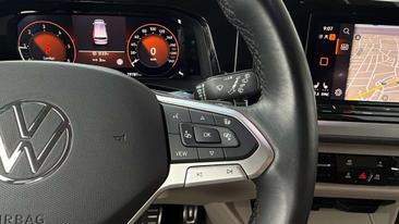 Volkswagen Multivan Van 2.0 TDI — photo 13