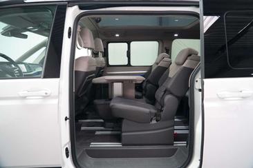 Volkswagen Multivan Van 2.0 TDI — photo 15