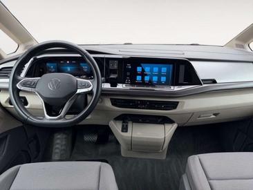 Volkswagen Multivan Van 2.0 TDI — photo 10