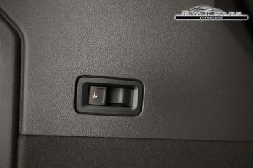 Volkswagen Multivan Van EHybrid — photo 14