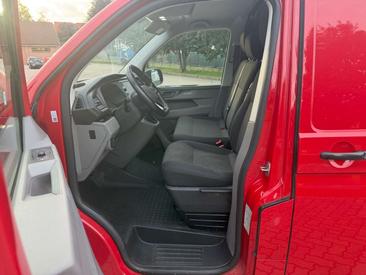 Volkswagen Transporter Van 2.0 TDI 150 — photo 11
