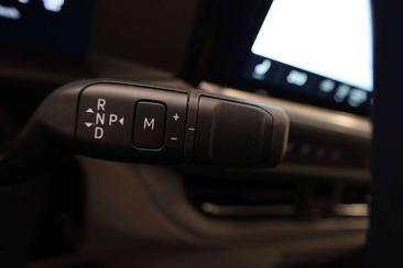 Volkswagen Caravelle Van 2.0 TDI 150 — photo 13