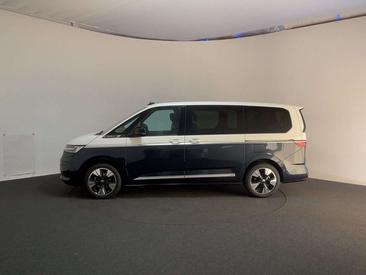 Volkswagen Multivan Van 2.0 TDI — photo 2
