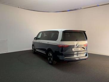 Volkswagen Multivan Van 2.0 TDI — photo 3