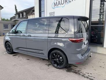 Volkswagen Multivan Van 2.0 TDI — photo 4