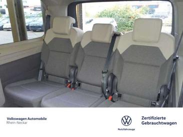 Volkswagen Multivan Van 2.0 TDI — photo 9