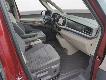 Volkswagen Multivan Van 2.0 TDI 4MOTION — photo 12