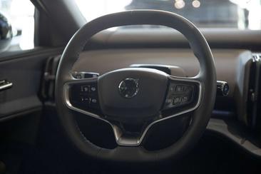 Volvo EX30 SINGLE MOTOR (EXTENDED RANGE) — photo 14