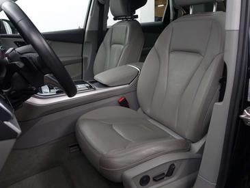 Audi Q7 TFSI E 55 E Quattro — photo 20