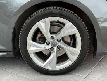 Audi A4 35 TFSI — photo 3