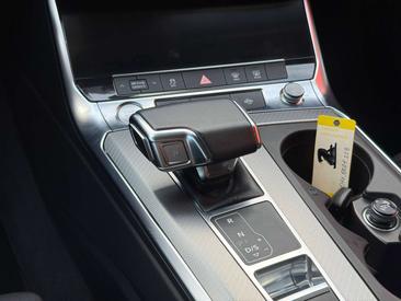 Audi A6 Avant 40 TDI — photo 23
