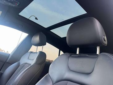 Audi Q8 50 TDI Quattro — photo 12