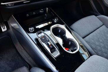Audi A6 Avant TFSI E 55 E Quattro — photo 10