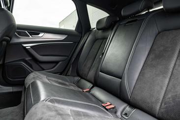 Audi A6 Avant TFSI E 55 E Quattro — photo 20