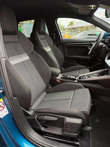 Audi A3 Sportback 35 TDI — photo 18
