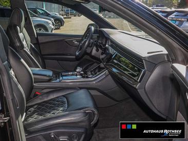 Audi SQ8 Competition Plus TFSI — photo 3