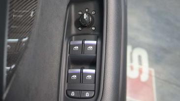 Audi Q8 Competition Plus 50 TDI Quattro — photo 32