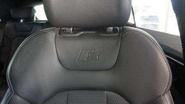 Audi Q8 Competition Plus 50 TDI Quattro — photo 33