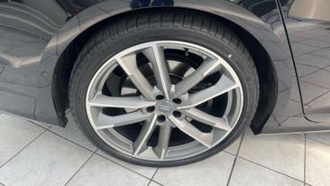 Audi S6 Avant TDI — photo 21