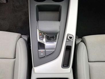 Audi A4 Allroad 40 TDI — photo 14
