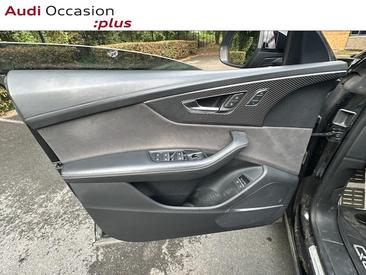 Audi Q8 TFSI E 60 E Quattro — photo 28
