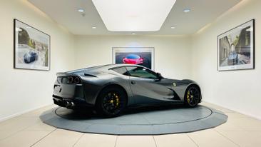 Ferrari 812 Superfast — photo 3