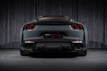 Ferrari 812 Superfast — photo 4