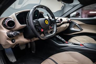 Ferrari 812 Superfast — photo 5