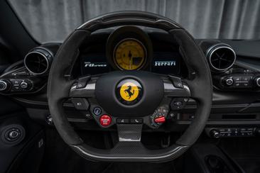 Ferrari F8 Spider — photo 8