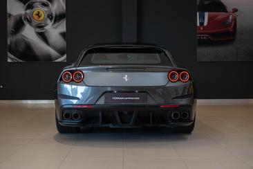 Ferrari GTC4Lusso T — photo 4