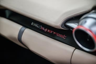 Ferrari 812 Superfast — photo 16