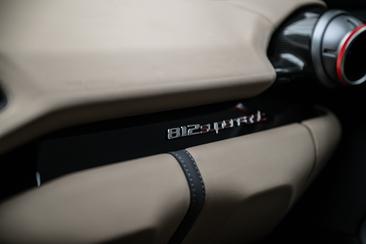 Ferrari 812 Superfast — photo 18