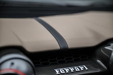 Ferrari 812 Superfast — photo 22