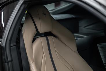Ferrari 812 Superfast — photo 23