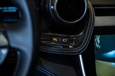 Ferrari GTC4Lusso T — photo 23